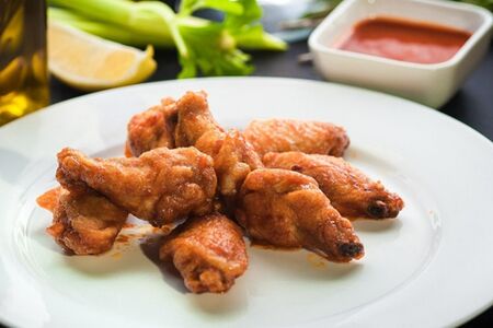 Крылья в соусе Баффало