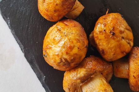 Грибы на углях