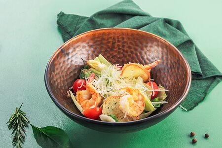 Салат Цезаридзе с креветками