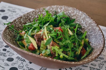 Мясной салат