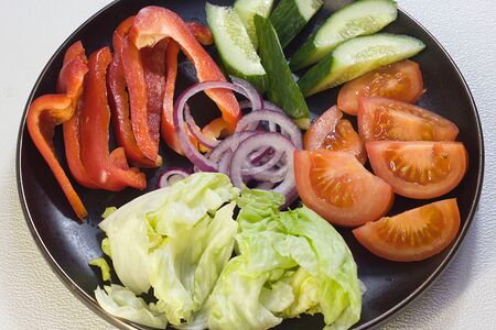 Ассорти из свежих овощей