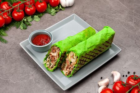 Шаурма в чесночном соусе 