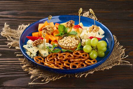 Сырная тарелка