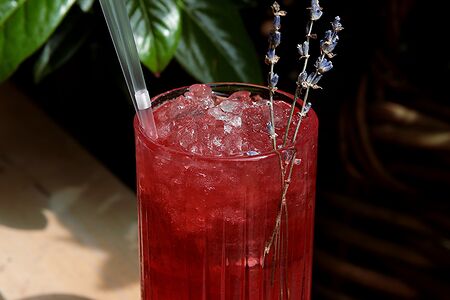 Лимонад Лаванда-вишня