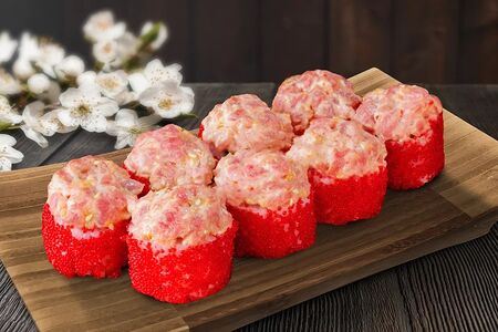 Спайси-ролл с тунцом