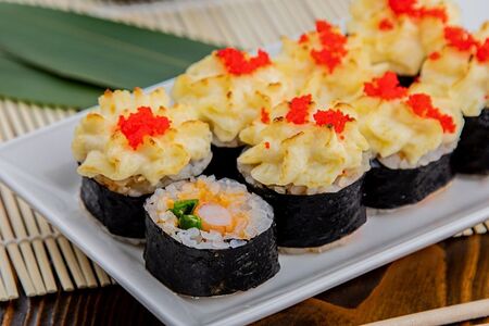 Ролл Нагасаки с креветкой