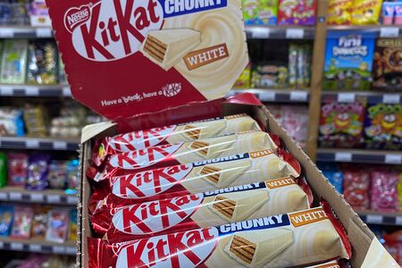Шоколадный батончик KitKat Chunky White Европа