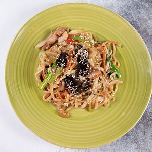 Вок с курицей