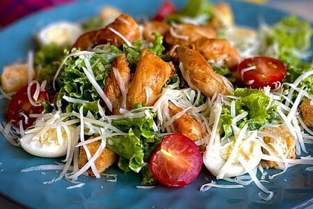 Цезарь с курицей