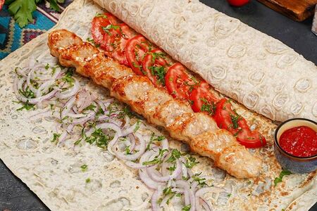 Бурум из люля курицы