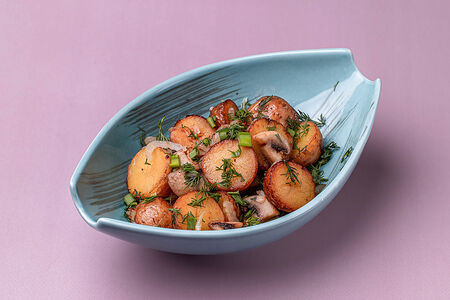 Беби картофель с грибами