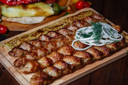 Люля-кебаб куриный с сыром и грибами