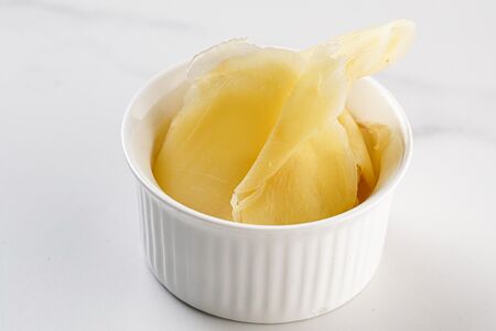 Имбирь маринованный