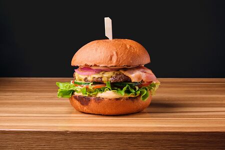 Бургер тейсти Яс