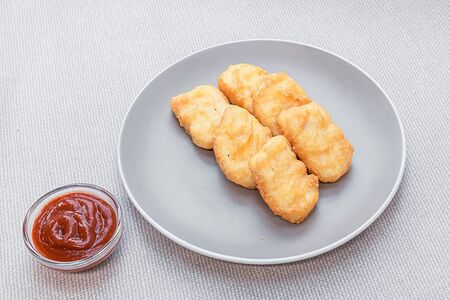 Куриные наггетсы