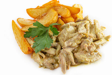 Курица в сливочном соусе с картофелем Айдахо