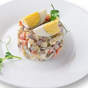 Оливье с говядиной