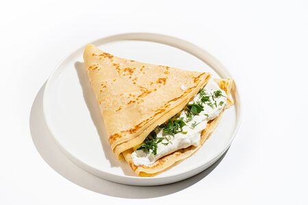 Блин с сырами и свежей зеленью