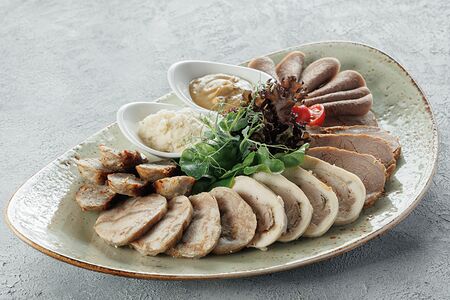 Мясное ассорти