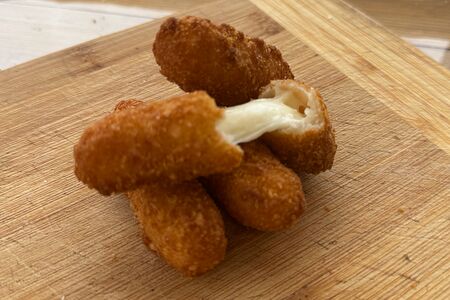 Сырные палочки 