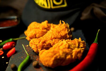 Куриные крылышки острые