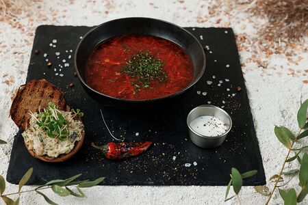 Сибирский борщ с разварной говядиной