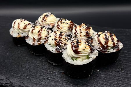 Яки Маки с угрем