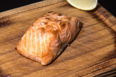 Стейк из лосося