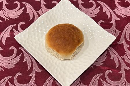 Белая хлебная булочка