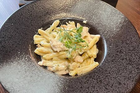 Казаречче с индейкой, голубым сыром и шоколадом