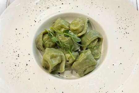 Равиоли с креветками и сыром Чеддер