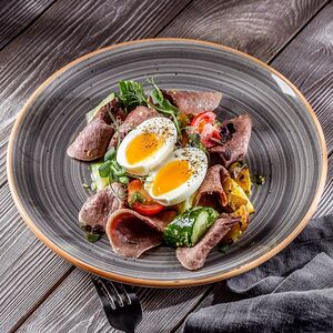 Салат с подкопченным языком