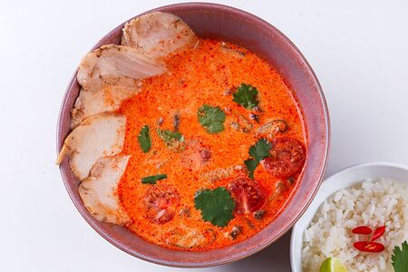 Том ям с курицей