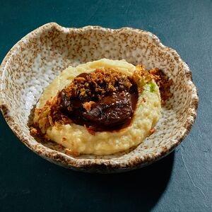 Телячьи щеки с пюре из картофеля 