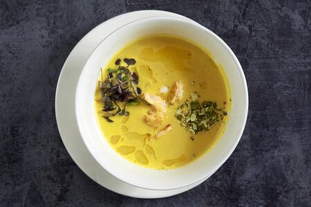 Тыквенный суп с креветками