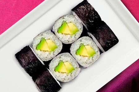 Маки с авокадо