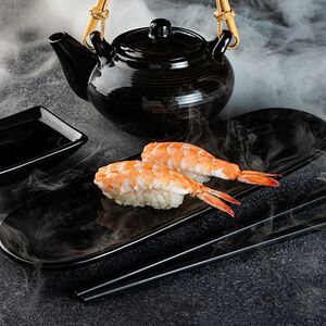 Суши с тигровой креветкой