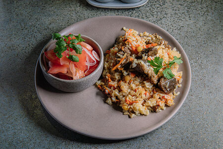 Плов с салатом Ачик-чук