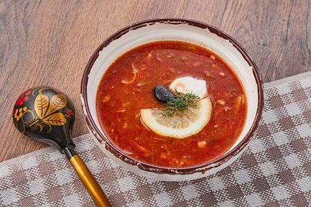 Солянка мясная