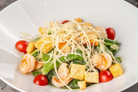 Салат Цезарь с креветками
