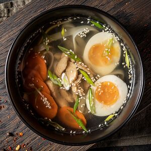 Куриный суп-лапша