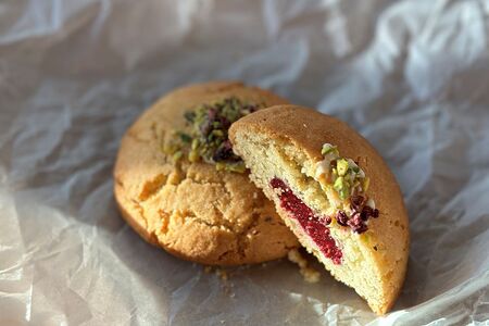 Кукис Фисташка-малина