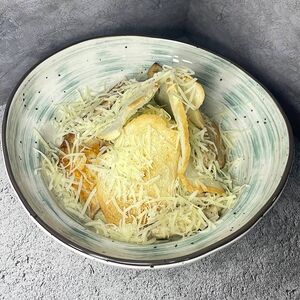 Цезарь с курицей