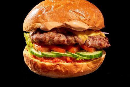 Ковбой-бургер с бараниной (халяль)