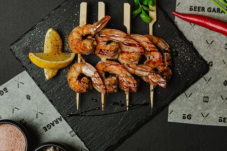 Креветки на гриле