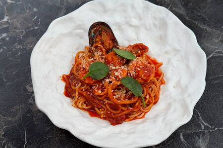 Спагетти с морепродуктами 