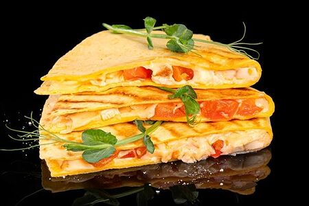 Кесадилия с курицей