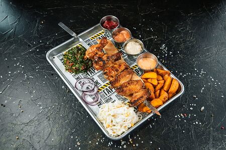 Куриные крылышки Гараж