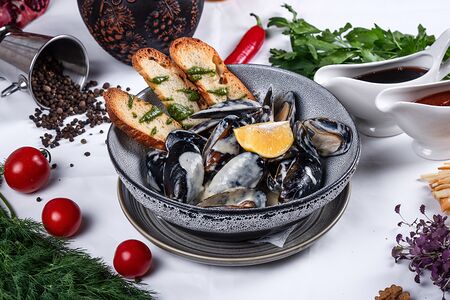 Мидии в сливочном соусе