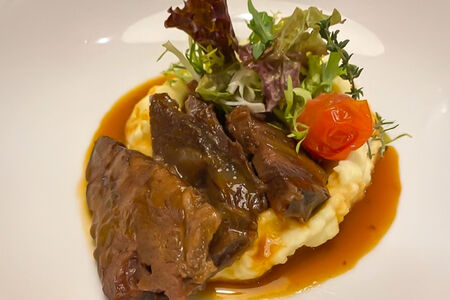 Говяжьи щёчки